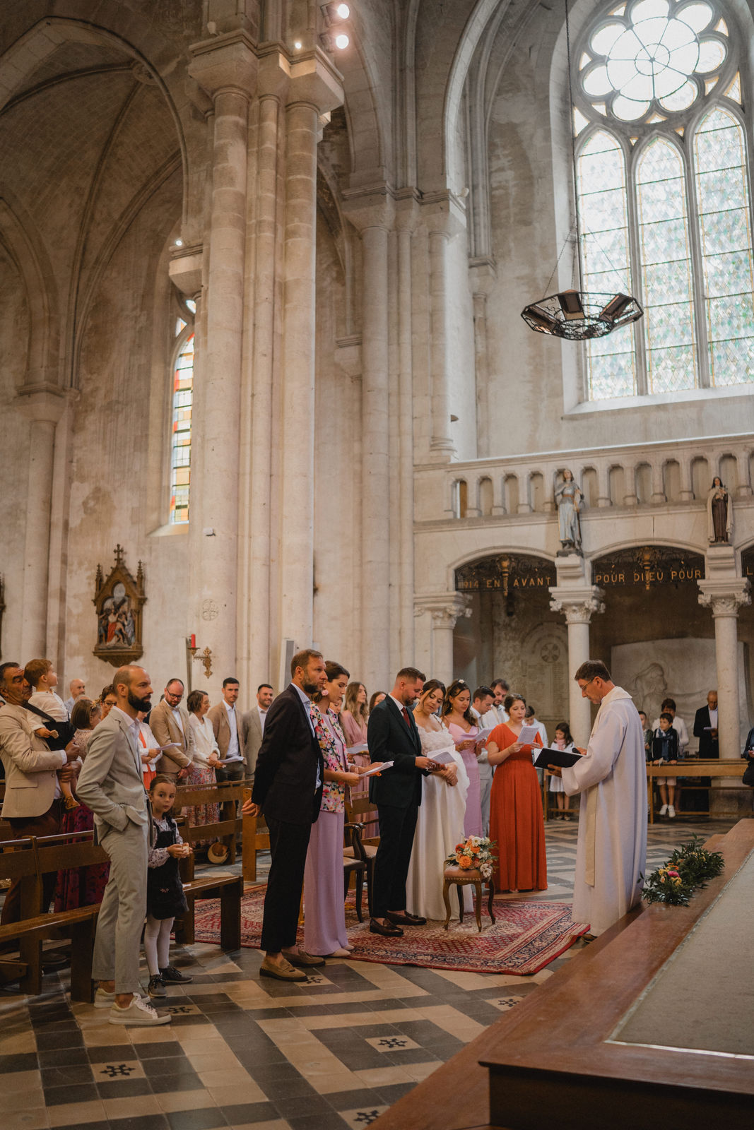 Cérémonie religieuse de mariage à l'église